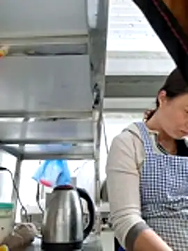 xuxulovezz online show from April 17, 12:24 am