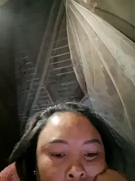 xuxulovezz online show from October 22, 11:36 pm