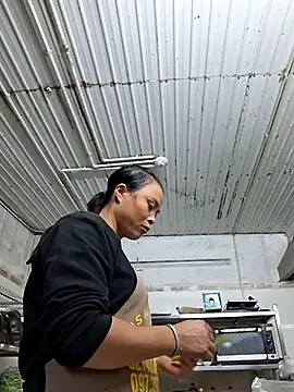 xuxulovezz online show from October 21, 2:11 am