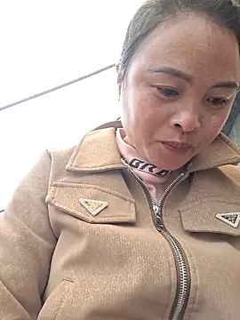 xuxulovezz online show from February 23, 2:13 am