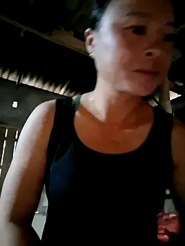 xuxulovezz online show from October 7, 12:22 am