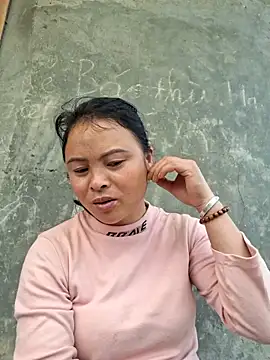 xuxulovezz online show from February 24, 2:34 am