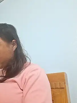 xuxulovezz online show from January 12, 1:07 pm