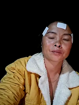 xuxulovezz online show from October 14, 11:55 am