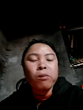 xuxulovezz online show from January 7, 1:10 am