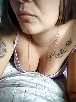 Snapshot of sofia_salie chatting on July 21, 5:14 pm sofia salie online show from July 21, 5:14 pm