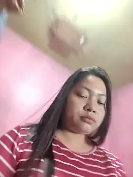 Snapshot of radiantbloom chatting on January 12, 1:40 pm radiantbloom online show from January 12, 1:40 pm