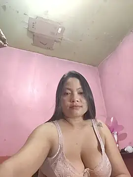 Snapshot of radiantbloom chatting on January 11, 6:09 am radiantbloom online show from January 11, 6:09 am