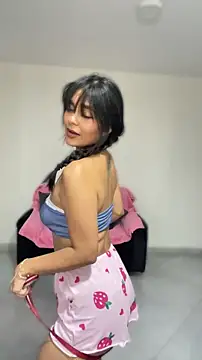 Selene Wings22 online show from April 9, 11:11 pm