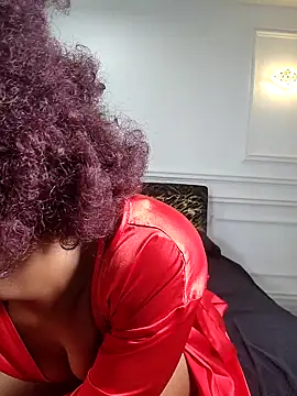 Zola Nooryi online show from December 17, 7:41 pm