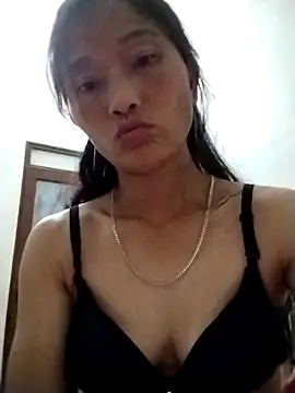 abigail-00 online show from October 9, 1:00 pm