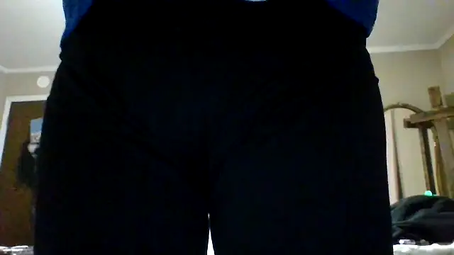 Snapshot of brunettebabexo3 chatting on November 27, 3:40 am brunettebabexo3 online show from November 27, 3:40 am