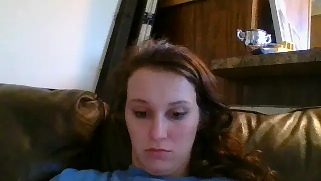 Snapshot of brunettebabexo3 chatting on November 3, 5:05 pm brunettebabexo3 online show from November 3, 5:05 pm