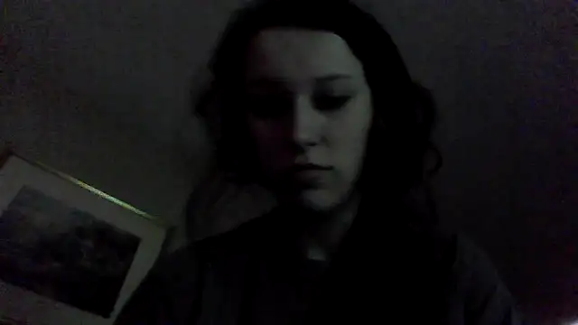 Snapshot of brunettebabexo3 chatting on February 4, 5:41 pm brunettebabexo3 online show from February 4, 5:41 pm