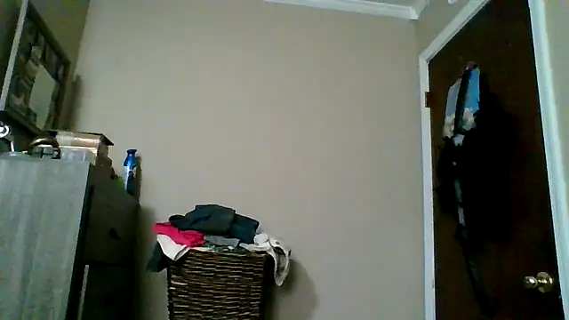 Snapshot of brunettebabexo3 chatting on March 2, 11:22 pm brunettebabexo3 online show from March 2, 11:22 pm