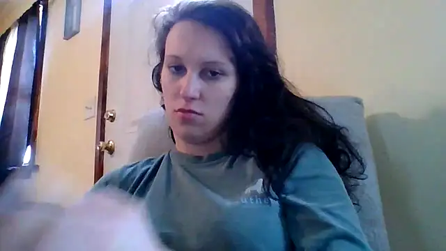 Snapshot of brunettebabexo3 chatting on February 27, 5:02 pm brunettebabexo3 online show from February 27, 5:02 pm