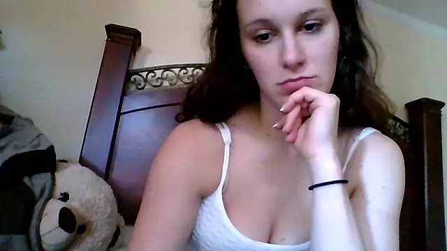 Snapshot of brunettebabexo3 chatting on January 13, 8:02 pm brunettebabexo3 online show from January 13, 8:02 pm