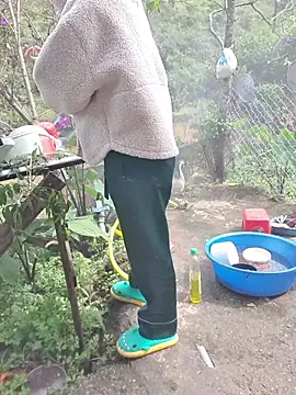 Helen-Tran online show from October 29, 2:54 am