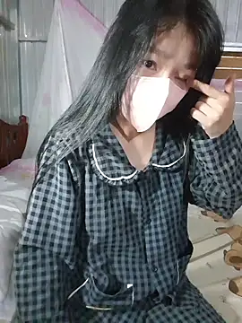 Helen-Tran online show from March 1, 2:11 am