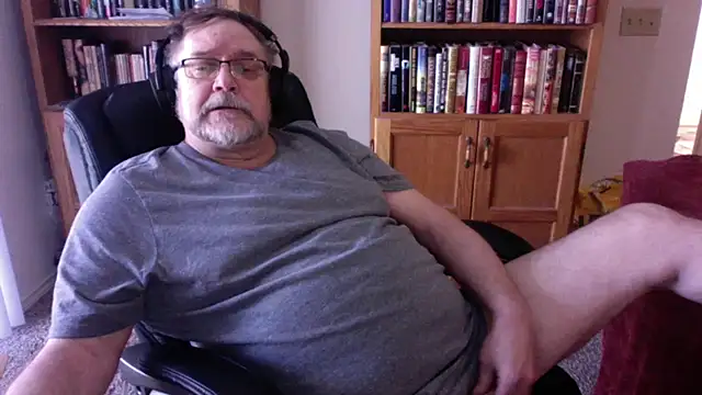 Vinyl22xh online show from March 14, 3:51 pm