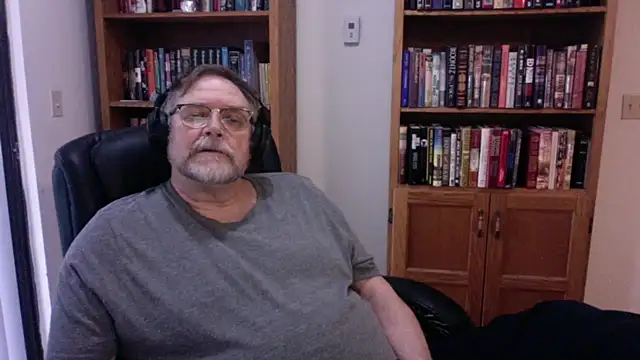 Vinyl22xh online show from April 1, 11:34 pm