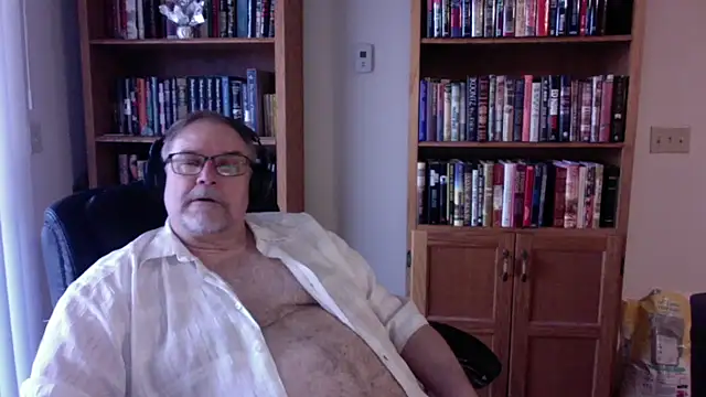 Vinyl22xh online show from April 5, 11:55 pm