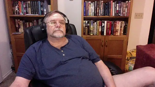 Vinyl22xh online show from March 11, 4:06 am