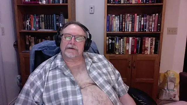 Vinyl22xh online show from April 13, 2:15 am