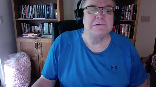 Vinyl22xh online show from May 27, 7:54 pm