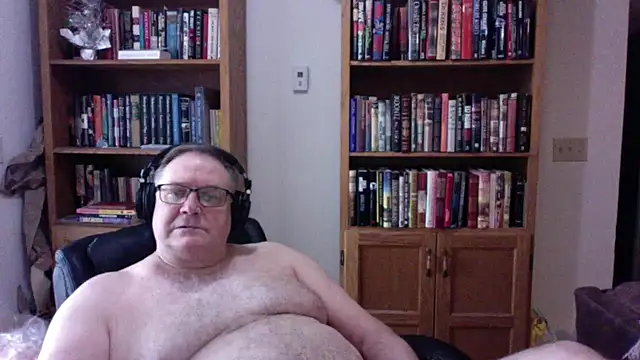 Snapshot of Vinyl22@xh chatting on July 19, 6:48 pm Vinyl22xh online show from July 19, 6:48 pm