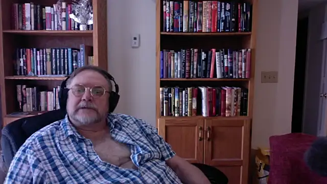 Vinyl22xh online show from March 6, 9:21 pm