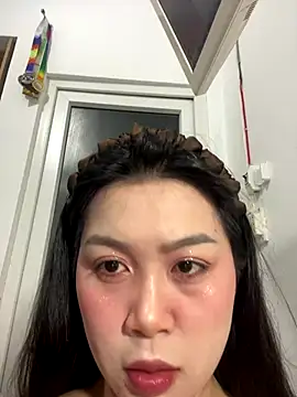 -Halley- online show from September 22, 10:54 am