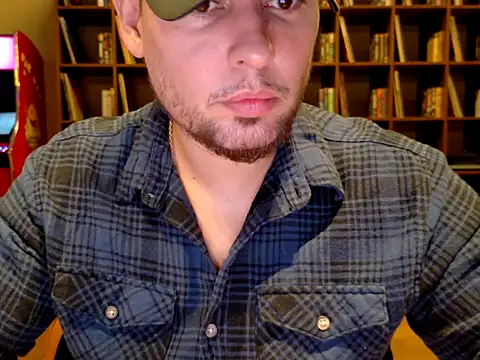 Snapshot of maximus888A chatting on September 27, 11:49 am maximus888A online show from September 27, 11:49 am
