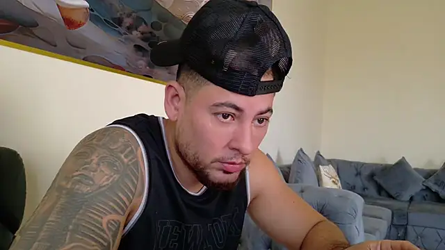 Snapshot of maximus888A chatting on June 23, 7:17 am maximus888A online show from June 23, 7:17 am