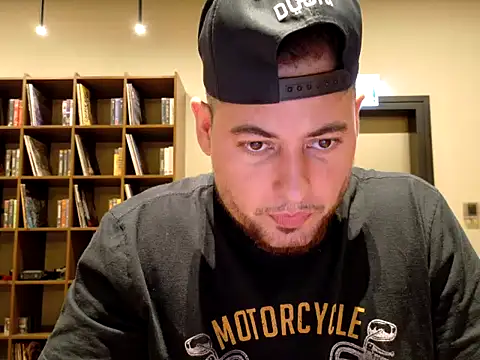 Snapshot of maximus888A chatting on September 24, 4:13 pm maximus888A online show from September 24, 4:13 pm