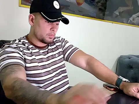 Snapshot of maximus888A chatting on May 30, 8:58 pm maximus888A online show from May 30, 8:58 pm