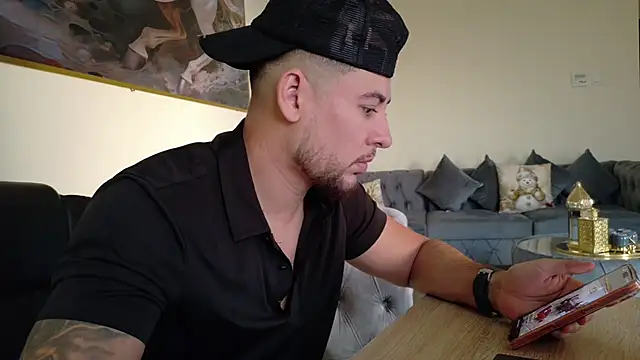 Snapshot of maximus888A chatting on June 26, 2:34 pm maximus888A online show from June 26, 2:34 pm