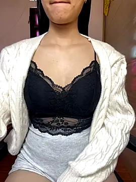 Snapshot of Linh247380 chatting on November 24, 1:38 am Linh247380 online show from November 24, 1:38 am