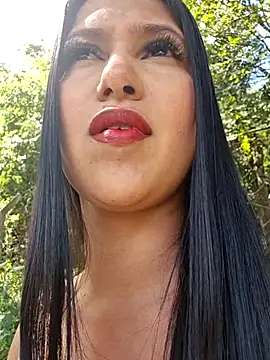 Snapshot of graziele00 chatting on May 12, 4:46 pm graziele00 online show from May 12, 4:46 pm