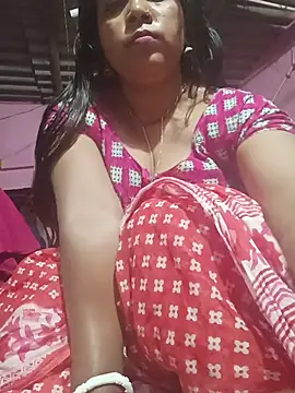 Snapshot of reya743 chatting on February 5, 11:55 pm reya743 online show from February 5, 11:55 pm