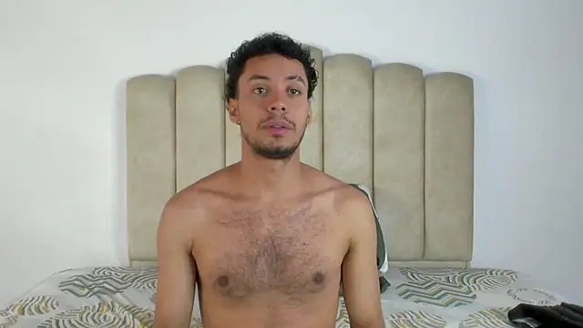 Snapshot of aroncooper1 chatting on October 9, 1:33 pm aroncooper1 online show from October 9, 1:33 pm