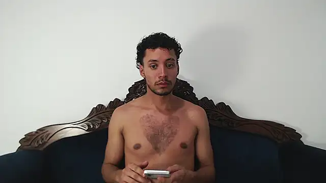 Snapshot of aroncooper1 chatting on October 11, 10:00 pm aroncooper1 online show from October 11, 10:00 pm