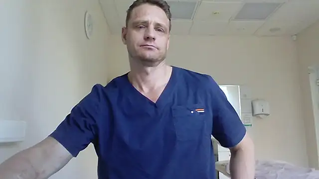 Snapshot of Freeze_Fire chatting on September 28, 7:37 am Freeze Fire online show from September 28, 7:37 am