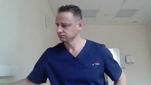 Snapshot of Freeze_Fire chatting on October 18, 5:20 am Freeze Fire online show from October 18, 5:20 am