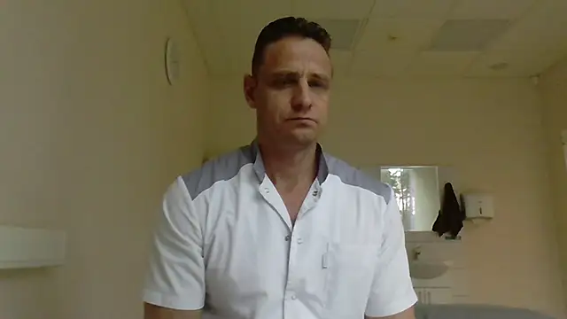 Snapshot of Freeze_Fire chatting on October 25, 8:13 am Freeze Fire online show from October 25, 8:13 am