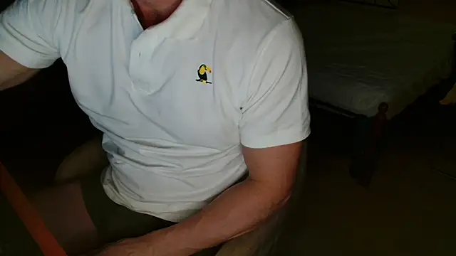 Snapshot of Freeze_Fire chatting on October 23, 7:01 pm Freeze Fire online show from October 23, 7:01 pm