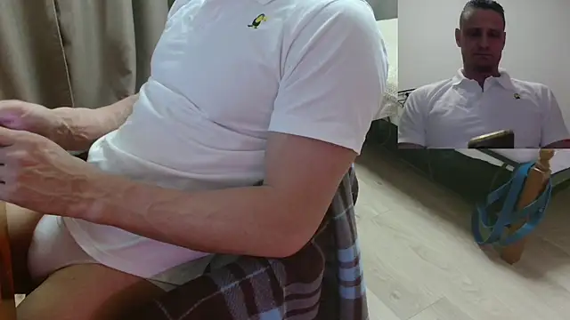 Snapshot of Freeze_Fire chatting on November 20, 7:58 pm Freeze Fire online show from November 20, 7:58 pm