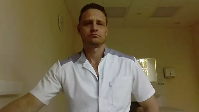 Snapshot of Freeze_Fire chatting on October 2, 5:33 am Freeze Fire online show from October 2, 5:33 am