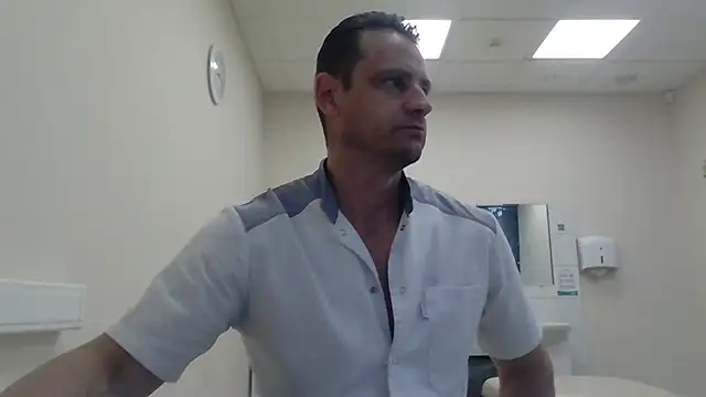 Snapshot of Freeze_Fire chatting on October 6, 5:19 am Freeze Fire online show from October 6, 5:19 am