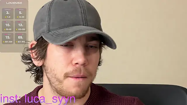 Snapshot of luca_syn chatting on October 26, 6:41 pm luca syn online show from October 26, 6:41 pm